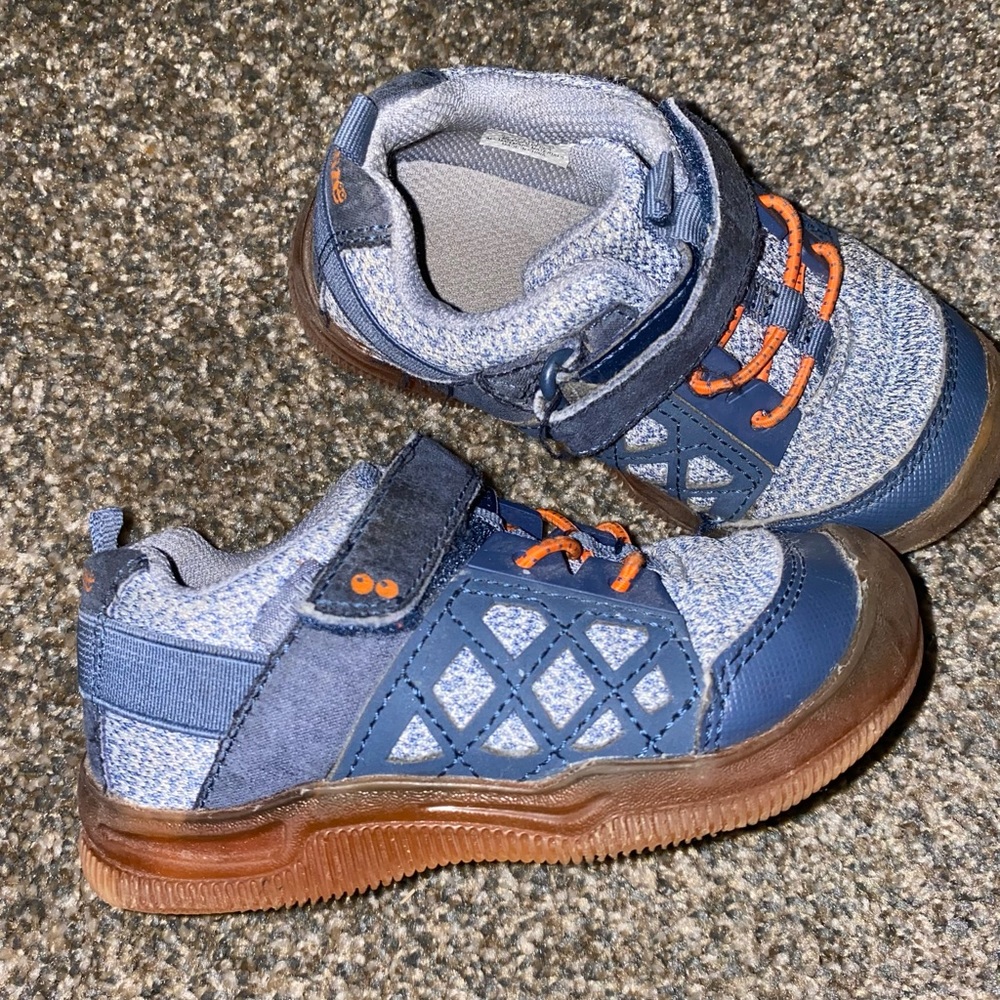Boy shoes